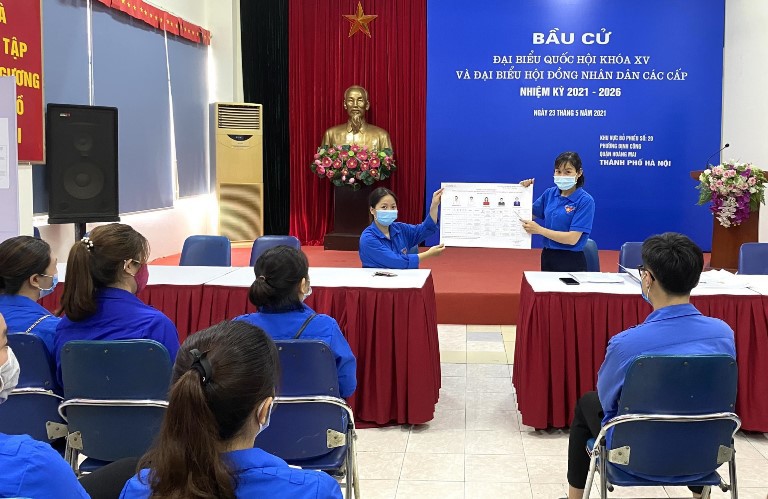 Cử tri trẻ quận Hoàng Mai nắm vững, hiểu sâu, chủ động đi bầu cử - Ảnh 2
