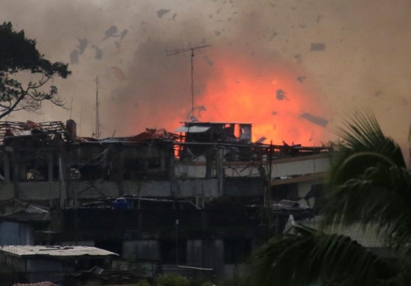 Philippines mở đợt tấn công mới giải phóng Marawi - Ảnh 1