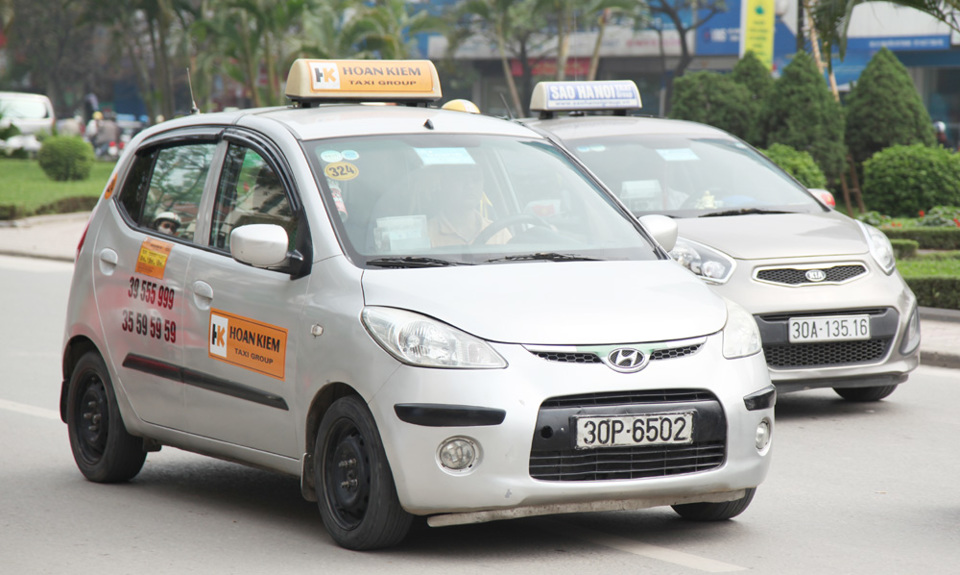 Hà Nội đưa taxi vào quản lý bằng quy chế riêng: Bước đột phá quan trọng - Ảnh 1