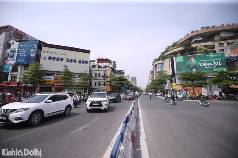 Đoàn thanh tra, kiểm tra Sở VH&TT Hà Nội lập biên bản hàng chục biển vi phạm hoạt động quảng cáo - Ảnh 5