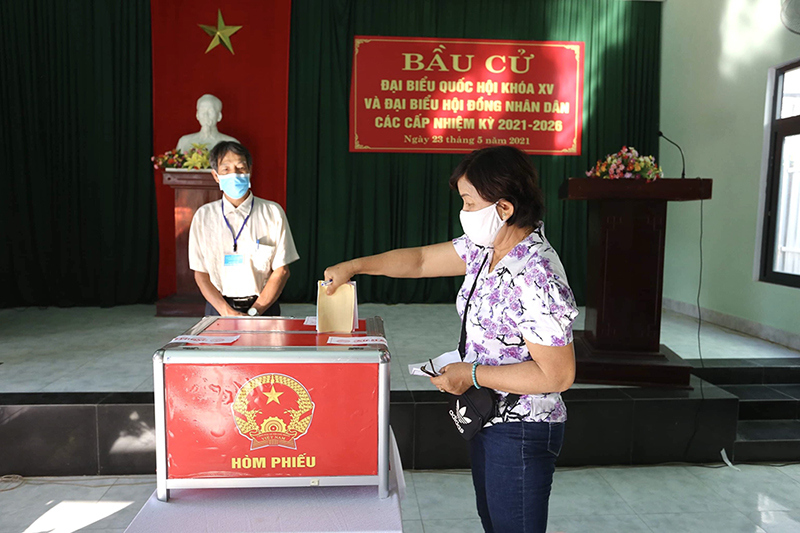 Hơn 1,14 triệu cử tri Quảng Nam nô nức đi bầu cử - Ảnh 3