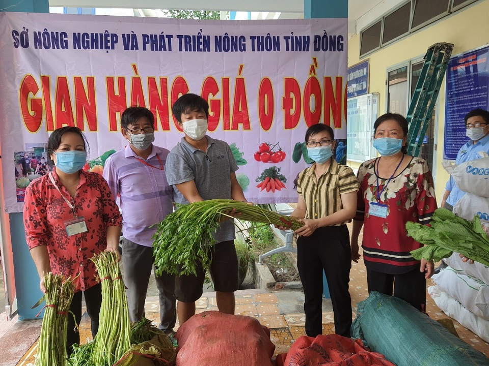 Đồng Nai tổ chức những "chuyến xe nghĩa tình” hỗ trợ người dân TP Hồ Chí Minh khó khăn do Covid-19 - Ảnh 3