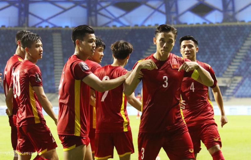 UAE 3 - 2 Việt Nam: Tiến Linh, Minh Vương ghi bàn, ĐT Việt Nam tự tin vào vòng loại cuối World cup 2022 - Ảnh 6