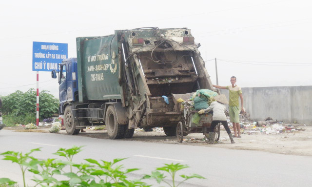 Xây dựng, Tháo dỡ điểm trung chuyển rác thải ở huyện Thanh Oai: Lòng vòng trách nhiệm - Ảnh 1