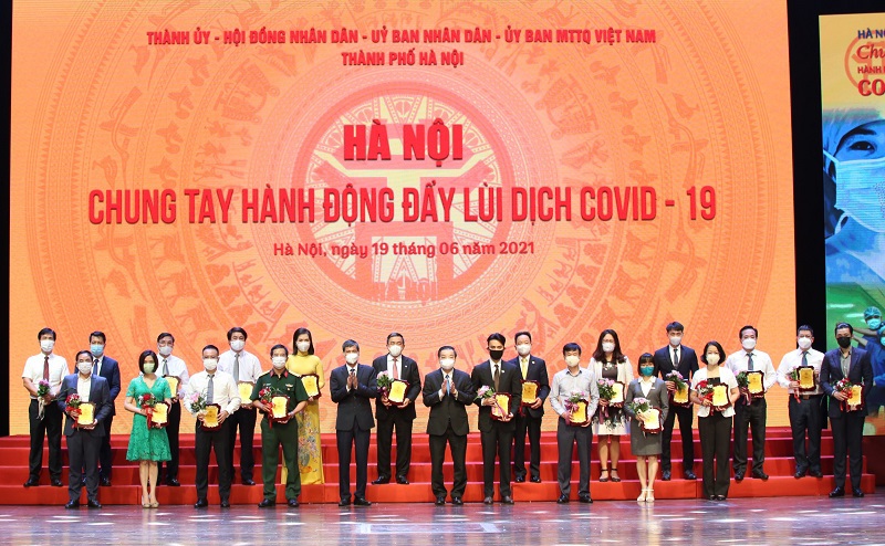 Hội Doanh nghiệp trẻ Hà Nội ủng hộ Chương trình ''Hà Nội chung tay hành động đẩy lùi dịch Covid-19'' - Ảnh 1