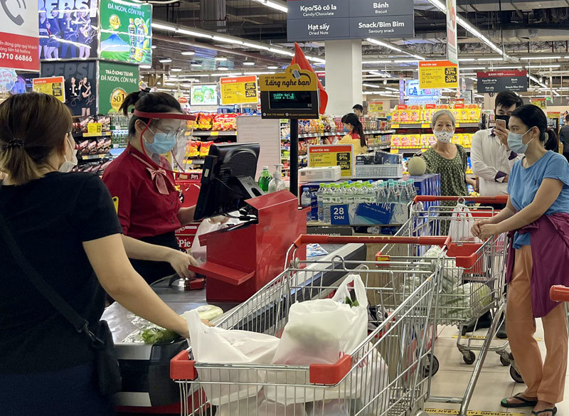 Hà Nội: Các siêu thị đảm bảo cung ứng hàng hoá thiết yếu trong đợt dịch lần thứ 4 - Ảnh 3