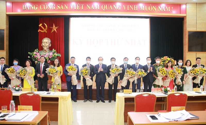 Ông Phạm Tuấn Long tiếp tục được bầu làm Chủ tịch UBND quận Hoàn Kiếm nhiệm kỳ 2021-2026 - Ảnh 3
