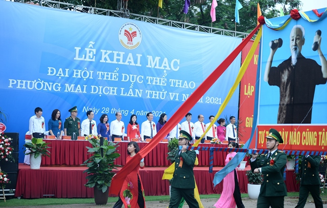 Hơn 1.000 vận động viên tham gia Đại hội Thể dục thể thao phường Mai Dịch - Ảnh 2