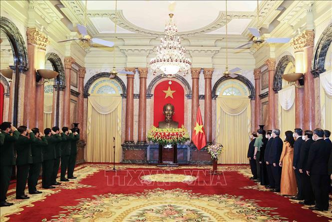 Trao Quyết định thăng hàm Đại tướng cho Bộ trưởng Bộ Quốc phòng Phan Văn Giang - Ảnh 1