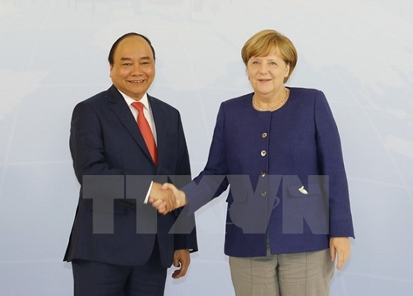 Thủ tướng Nguyễn Xuân Phúc hội đàm với Thủ tướng Đức Angela Merkel - Ảnh 1