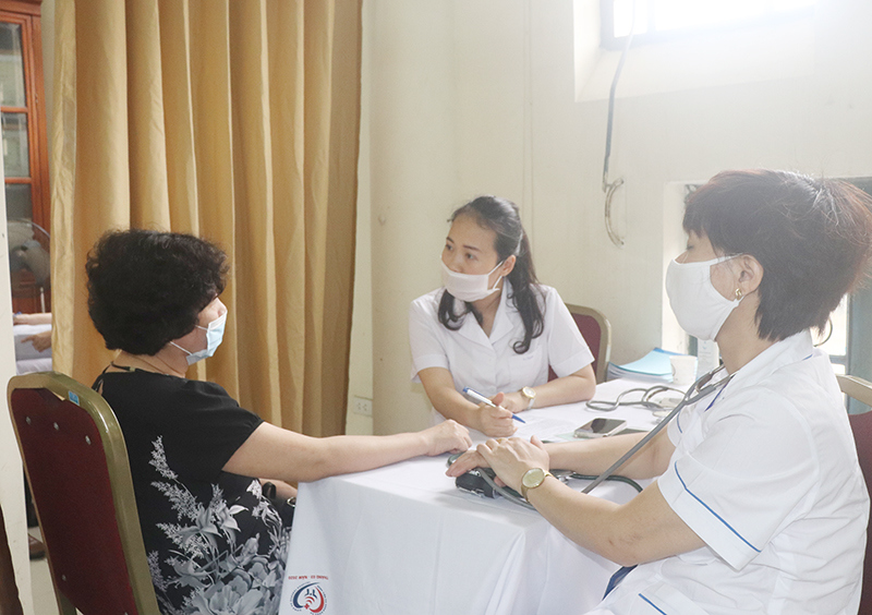 Hà Nội đã triển khai 19.164 mũi tiêm vaccine Covid-19 trong đợt 2 - Ảnh 4