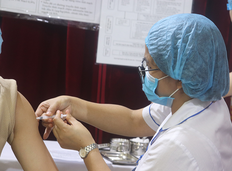 Hà Nội đã triển khai 19.164 mũi tiêm vaccine Covid-19 trong đợt 2 - Ảnh 6