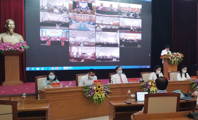 Các ứng viên đại biểu HĐND TP Hà Nội khóa XVI tiếp xúc cử tri quận Long Biên - Ảnh 1