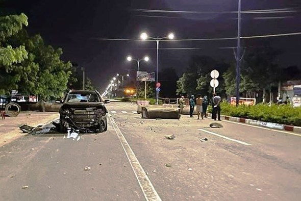 Tai nạn giao thông mới nhất hôm nay (6/8): Xe khách va chạm xe máy khiến 2 người tử vong - Ảnh 3