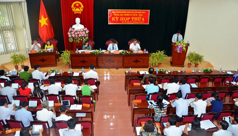 Thị xã Sơn Tây thu ngân sách đạt hơn 580 tỷ đồng - Ảnh 1
