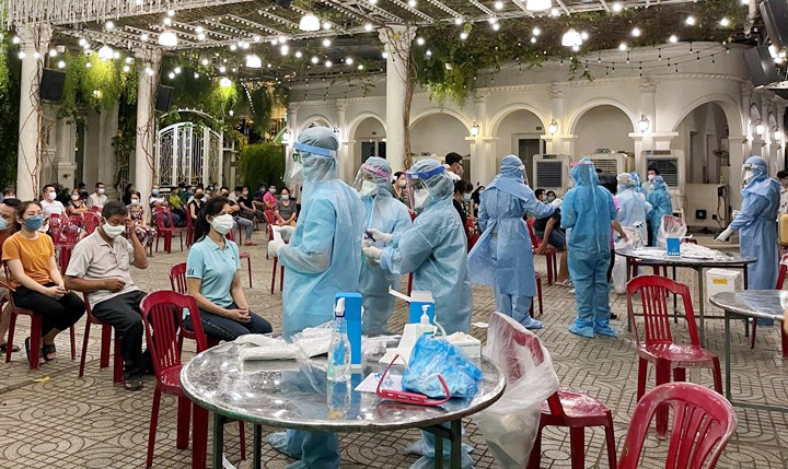 TP Hồ Chí Minh ghi nhận thêm 10 ca nghi nhiễm Covid-19 mới - Ảnh 1