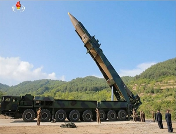 Lãnh đạo Triều Tiên Kim Jong-un tuyên bố sắp hoàn thành chương trình hạt nhân - Ảnh 1