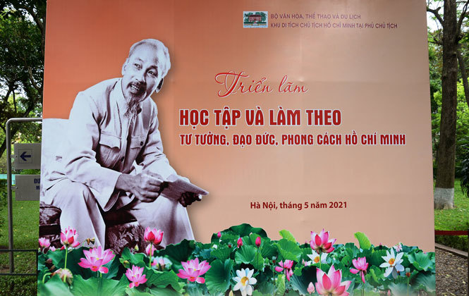 300 tư liệu, hiện vật về tấm gương đạo đức cách mạng Hồ Chí Minh - Ảnh 1