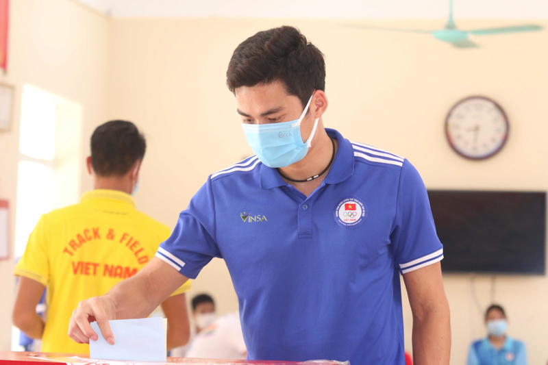 Các vận động viên thể thao Hà Nội hào hứng tham gia bầu cử trong ngày hội non sông - Ảnh 8