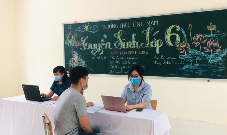 Quận Hoàng Mai: Hơn 3.800 hồ sơ đăng ký thành công tuyển sinh trực tuyến vào lớp 6 trong ngày tuyển sinh đầu tiên - Ảnh 3
