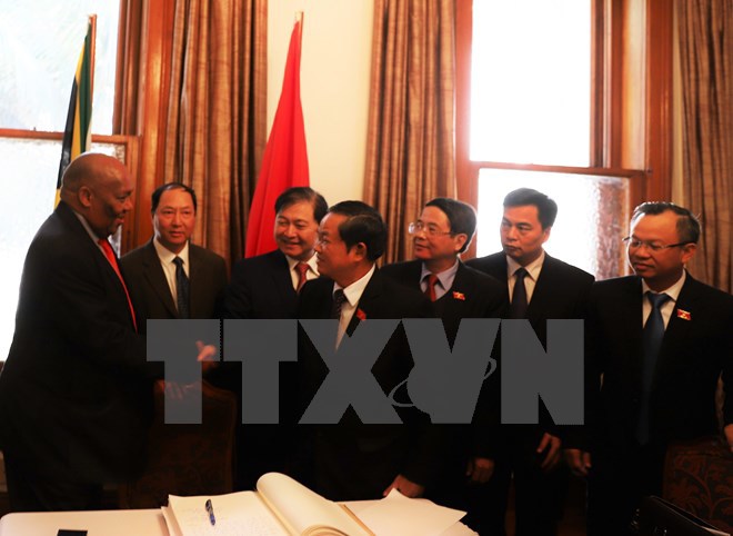Đoàn cấp cao Quốc hội Việt Nam kết thúc tốt đẹp chuyến thăm Nam Phi - Ảnh 1