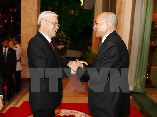 Tuyên bố chung về tăng cường quan hệ hợp tác Việt Nam - Campuchia - Ảnh 1
