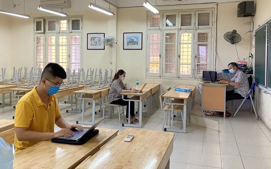 Hà Nội đã có 96.117 hồ sơ đăng ký trực tuyến vào lớp 6 thành công - Ảnh 1