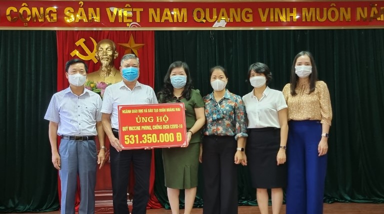 Ngành GD&ĐT quận Hoàng Mai ủng hộ Quỹ vaccine phòng, chống Covid-19 hơn 531 triệu đồng - Ảnh 1