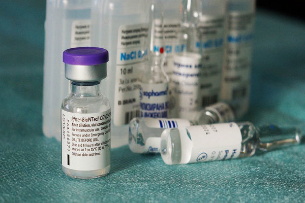 Vaccine Covid-19 và bức tranh trái ngược trên toàn cầu - Ảnh 2