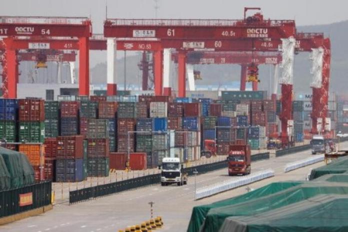 Xuất khẩu của Trung Quốc kém khả quan do nhu cầu nước ngoài hạ nhiệt - Ảnh 1