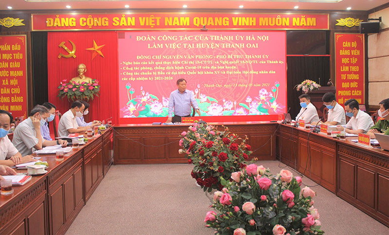 Phó Bí thư Thành ủy Nguyễn Văn Phong: Huyện Thanh Oai cần gắn trách nhiệm nêu gương của người đứng đầu trong phòng, chống dịch - Ảnh 1