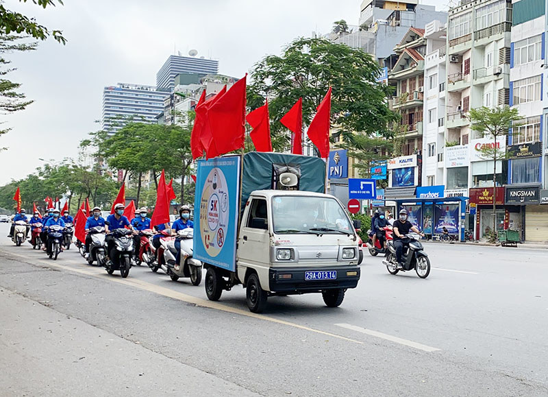 Quận Đống Đa: Đoàn thanh niên tham gia tuyên truyền về phòng chống dịch và bầu cử - Ảnh 3