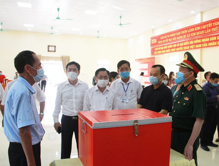 Kiểm tra công tác bầu cử tại huyện Thạch Thất: Tăng tổ chức các cuộc mạn đàm để cử tri bầu đúng, bầu đủ - Ảnh 4