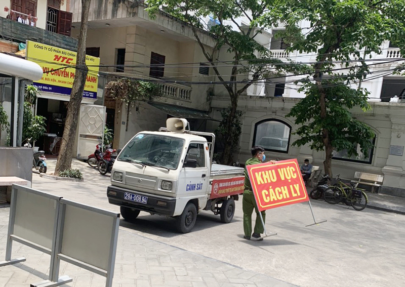 Quận Đống Đa: Dỡ bỏ cách ly tầng 7 tòa nhà 187 Nguyễn Lương Bằng - Ảnh 2