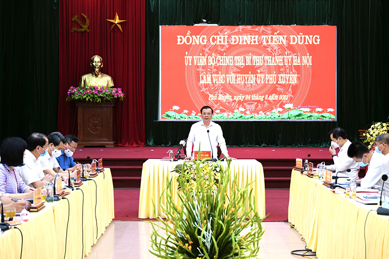 Bí thư Thành ủy Đinh Tiến Dũng:  Huyện Phú Xuyên cần xác định rõ dự án ưu tiên để tạo động lực phát triển - Ảnh 1