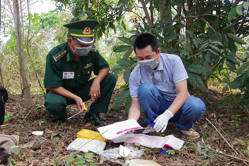 Quảng Trị: Phát hiện, thu giữ 12.000 viên ma túy tổng hợp tại khu vực biên giới - Ảnh 1