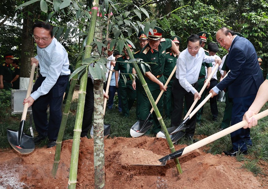 Chủ tịch nước Nguyễn Xuân Phúc dự lễ phát động trồng cây ở Di tích K9 - Ảnh 1