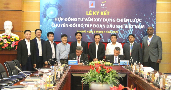 Petrovietnam và EY Việt Nam ký xây dựng chiến lược chuyển đổi số - Ảnh 1