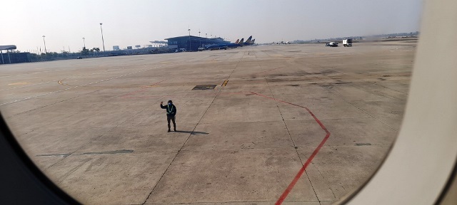 Máy bay lăn quá vạch đích tái diễn ở Nội Bài, Cục Hàng không chỉ đạo nóng - Ảnh 2
