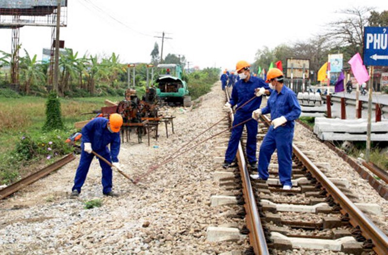 Thấy gì từ việc Tổng Công ty Đường sắt Việt Nam “tố” bị “đẩy đến đường cùng”? - Ảnh 2