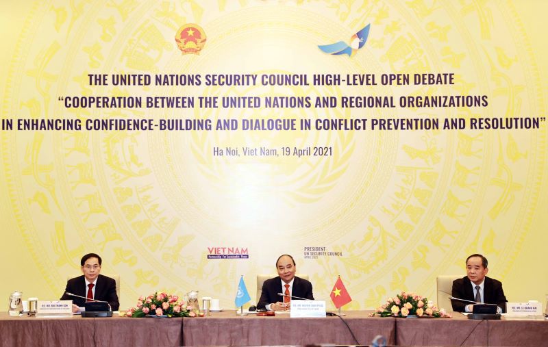 Chủ tịch nước Nguyễn Xuân Phúc: Lòng tin và đối thoại là giải pháp cho nền hòa bình bền vững - Ảnh 1