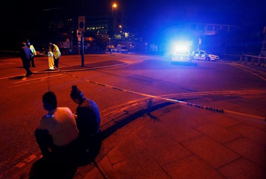 Anh: Ít nhất 70 người thương vong trong vụ nổ lớn ở Manchester Arena - Ảnh 2