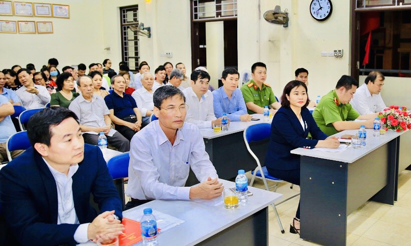 Phó Bí thư Thường trực Thành ủy Nguyễn Thị Tuyến được cử tri nơi cư trú tín nhiệm cao giới thiệu ứng cử đại biểu HĐND TP - Ảnh 1