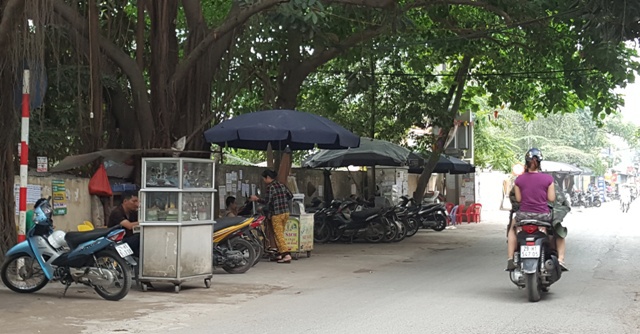 Nhức nhối vi phạm trật tự đô thị ở phường Định Công, quận Hoàng Mai - Ảnh 4