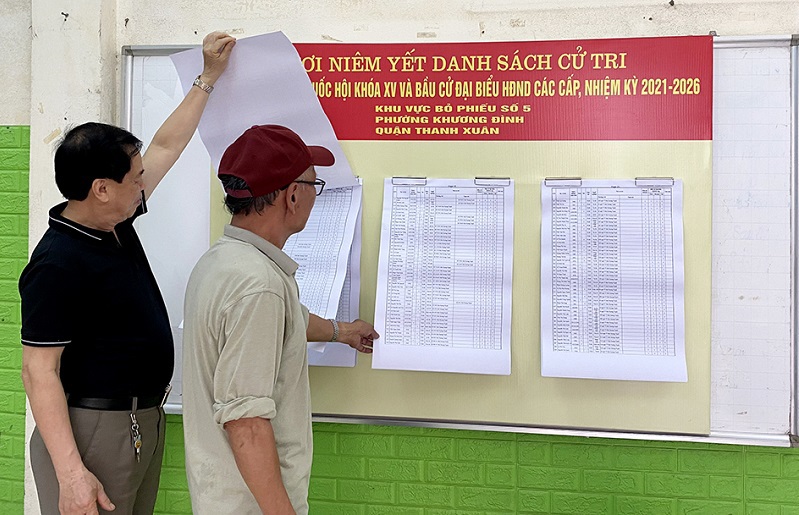 Quận Thanh Xuân: 118 khu vực bầu cử hoàn thành niêm yết danh sách cử tri - Ảnh 2