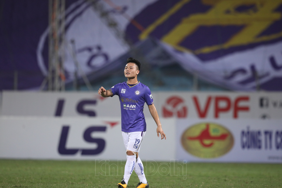 [Ảnh] Quang Hải xuất trận, Hà Nội FC vật vã cầm hoà trước đội bóng cuối bảng - Ảnh 9