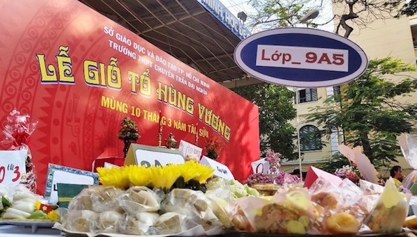 TP Hồ Chí Minh: Nhiều trường học tổ chức trang trọng lễ Giỗ Tổ Hùng Vương - Ảnh 2