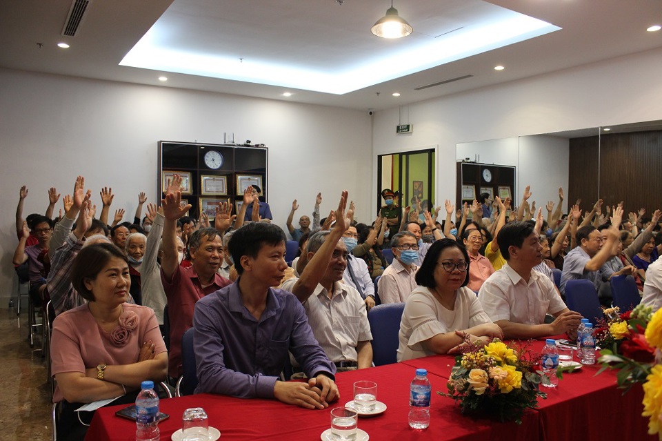 Bí thư Quận ủy Thanh Xuân Nguyễn Việt Hà được cử tri nơi cư trú tín nhiệm cao giới thiệu ứng cử - Ảnh 3