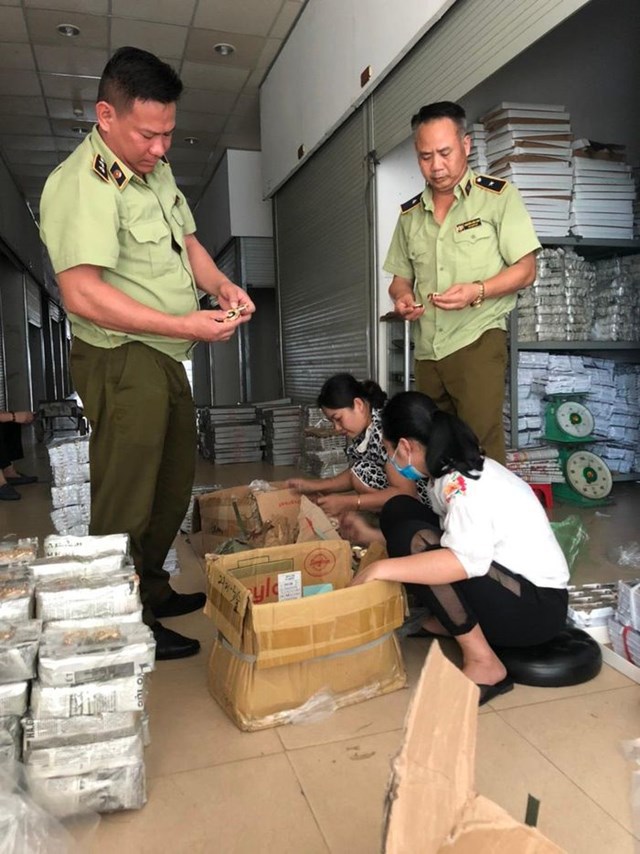 Quảng Ninh: Hơn 7.000 sản phẩm nhập lậu bị thu giữ - Ảnh 1