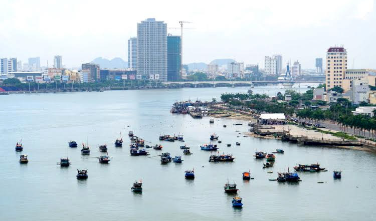 Việt Nam - Hoa Kỳ diễn tập ứng phó sự cố tràn dầu tại Đà Nẵng - Ảnh 1
